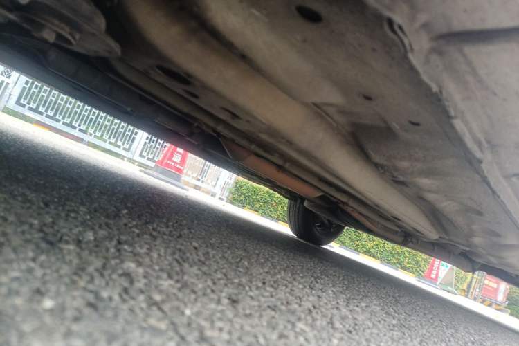 Used Buick Excelle 2013 1.5L Automatic Classic Model Chassis Front Left