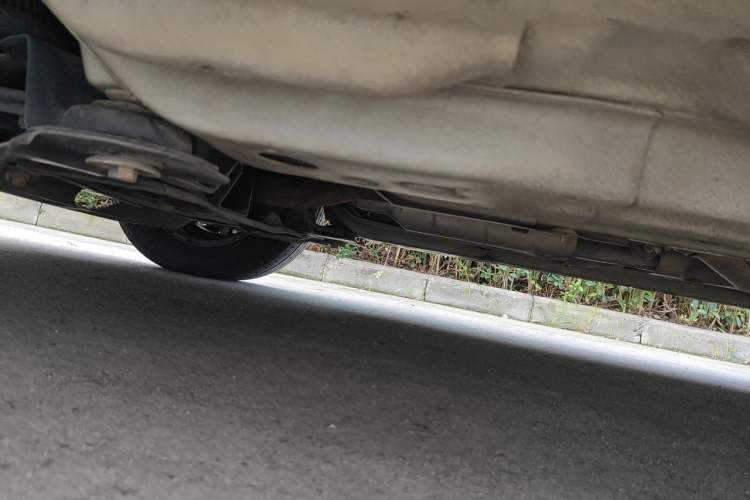 Used Buick Excelle 2013 1.5L Automatic Classic Model Chassis Front Left