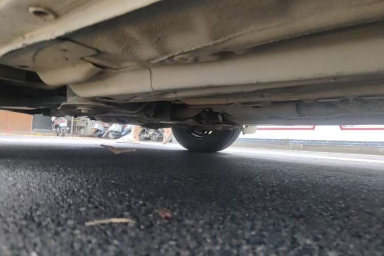 Used Buick Excelle 2013 1.5L Manual Classic Model Chassis Front Left