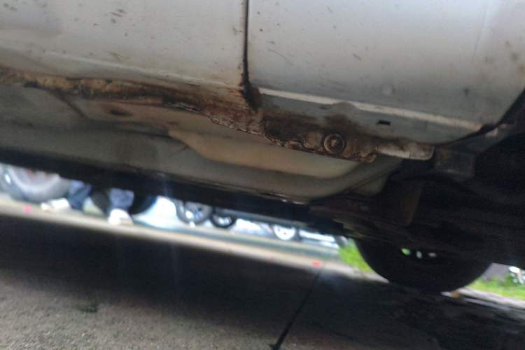 Used Buick Excelle 2013 1.5L Automatic Classic Model Chassis Front Right