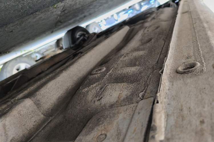 Used Buick Excelle 2013 1.5L Automatic Classic Model Chassis Front Right