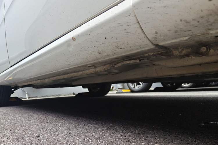 Used Buick Excelle 2013 1.5L Manual Classic Model Chassis Front Right