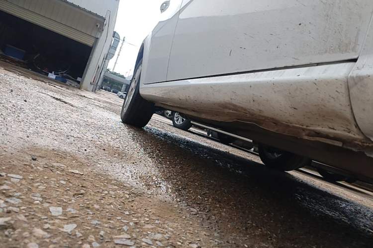 Used Buick Excelle 2013 1.5L Manual Luxury Model Chassis Front Right