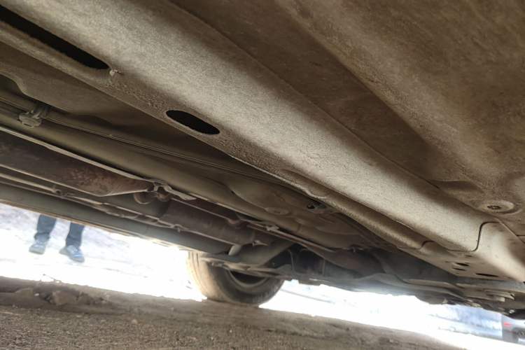 Used Buick Excelle 2013 1.5L Automatic Classic Model Chassis Front Right