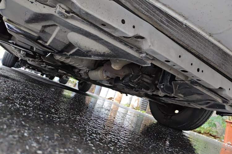 Used Buick Excelle 2013 1.5L Automatic Classic Model Chassis Front Right