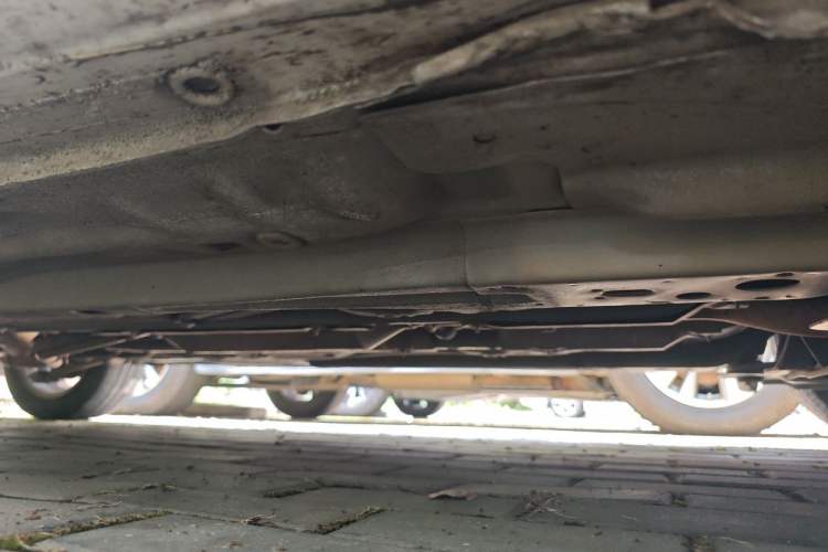 Used Buick Excelle 2013 1.5L Manual Luxury Model Chassis Front Right