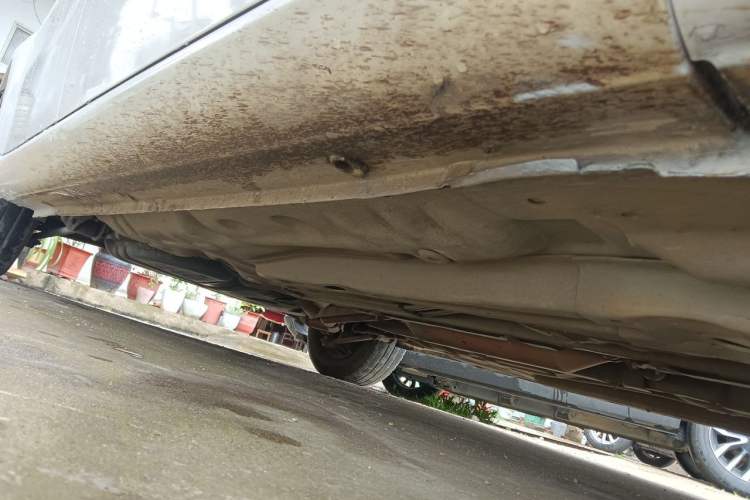 Used Buick Excelle 2013 1.5L Manual Classic Model Chassis Front Right