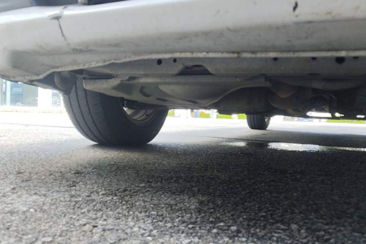 Used Buick Excelle 2013 1.5L Automatic Classic Model Chassis Front Right