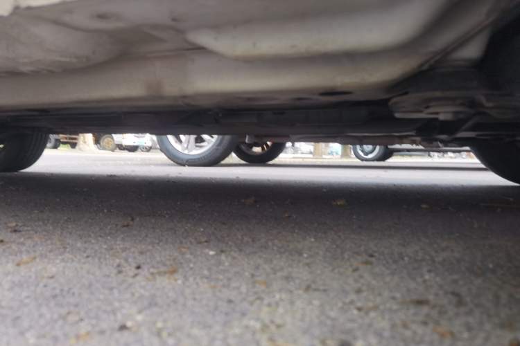 Used Buick Excelle 2013 1.5L Automatic Classic Model Chassis Front Right