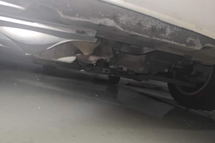 Used Buick Excelle 2013 1.5L Automatic Classic Model Chassis Front