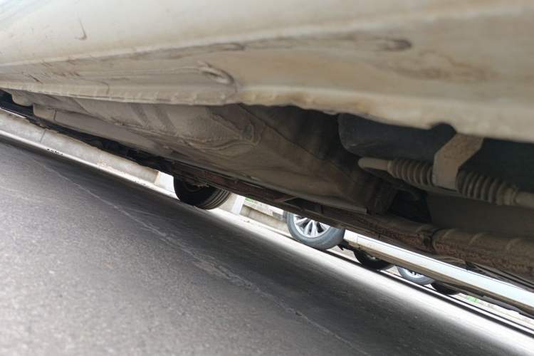Used Buick Excelle 2013 1.5L Automatic Classic Model Chassis Rear Left
