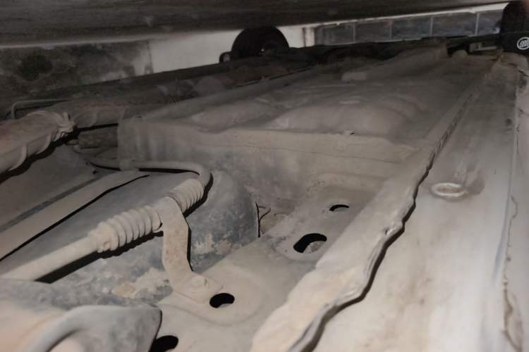 Used Buick Excelle 2013 1.5L Manual Classic Model Chassis Rear Left