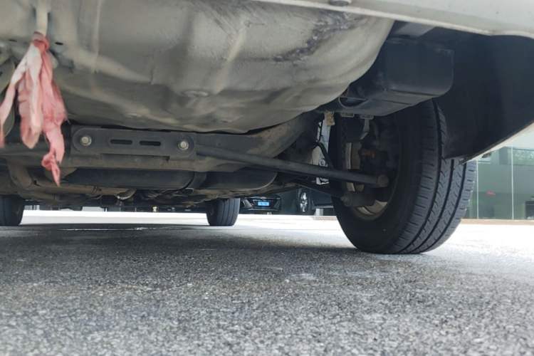 Used Buick Excelle 2013 1.5L Automatic Classic Model Chassis Rear Left