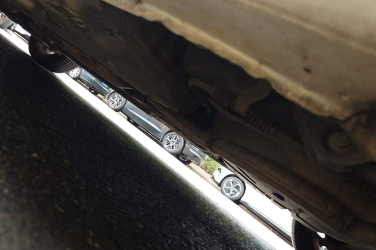 Used Buick Excelle 2013 1.5L Manual Luxury Model Chassis Rear Right