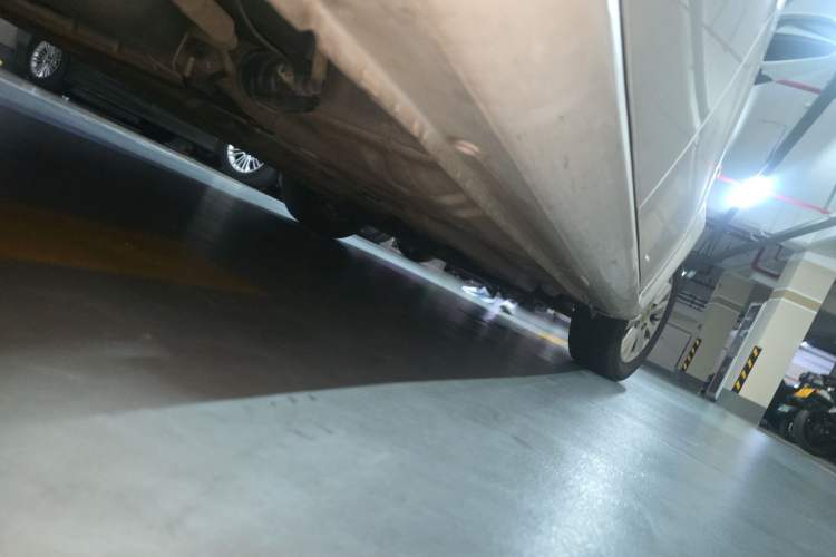 Used Buick Excelle 2013 1.5L Automatic Classic Model Chassis Rear Right