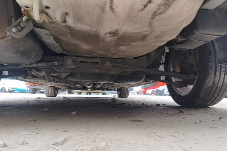 Used Buick Excelle 2013 1.5L Automatic Classic Model Chassis Rear