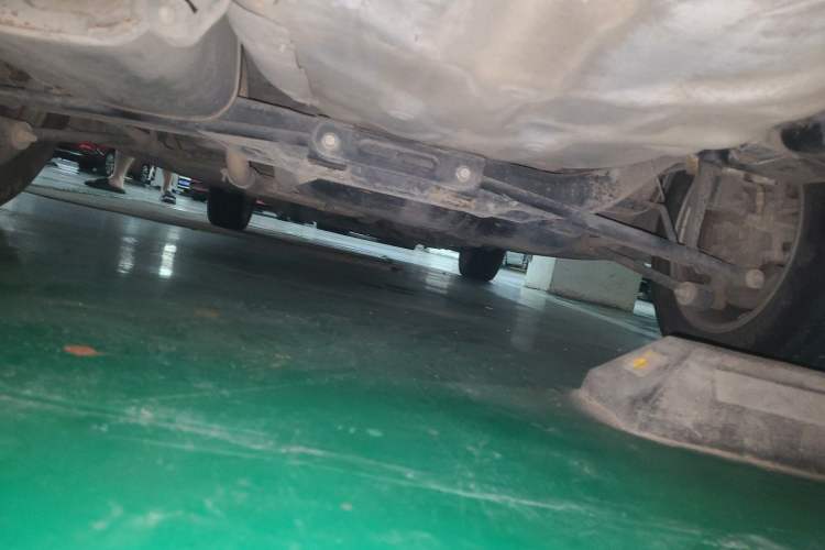 Used Buick Excelle 2013 1.5L Manual Classic Model Chassis Rear