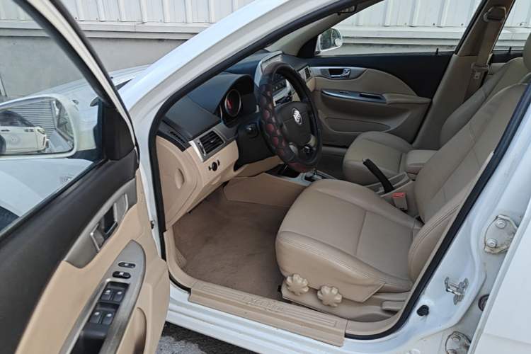 Used Buick Excelle 2013 1.5L Automatic Classic Model Driver Seat