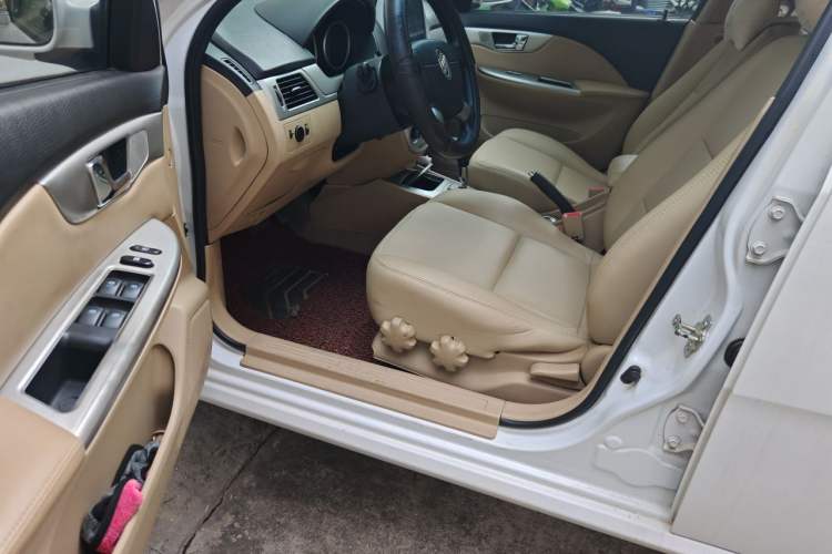 Used Buick Excelle 2013 1.5L Automatic Classic Model Driver Seat