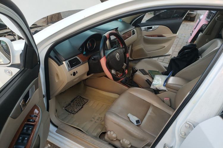 Used Buick Excelle 2013 1.5L Manual Luxury Model Driver Seat