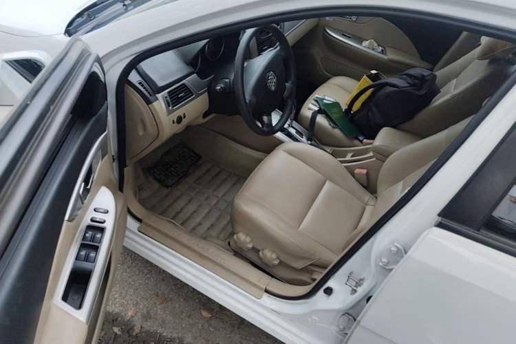 Used Buick Excelle 2013 1.5L Automatic Classic Model Driver Seat