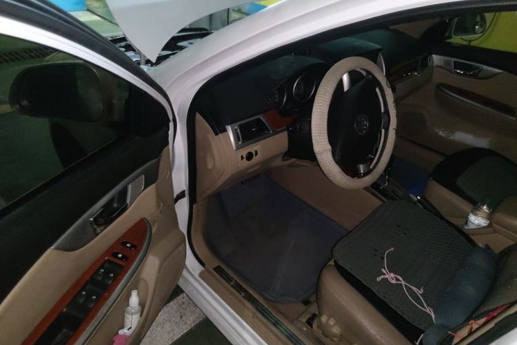 Used Buick Excelle 2013 1.5L Automatic Luxury Model Driver Seat