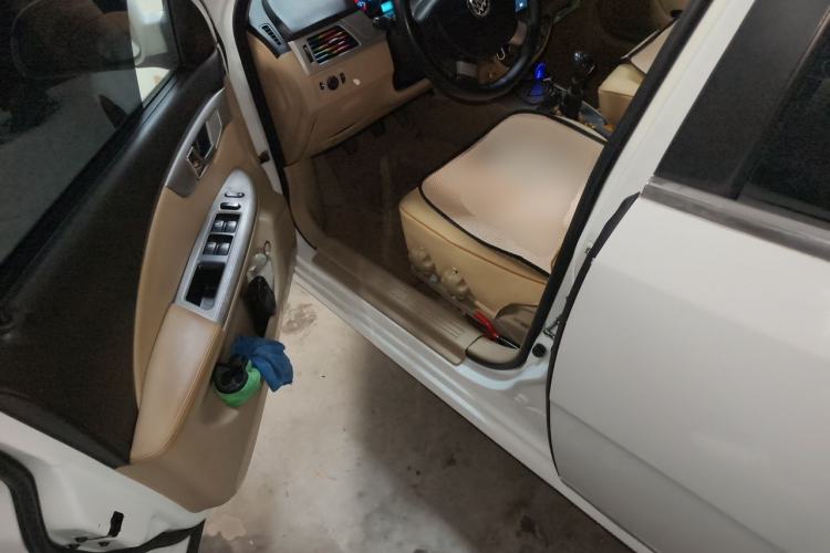 Used Buick Excelle 2013 1.5L Manual Classic Model Driver Seat
