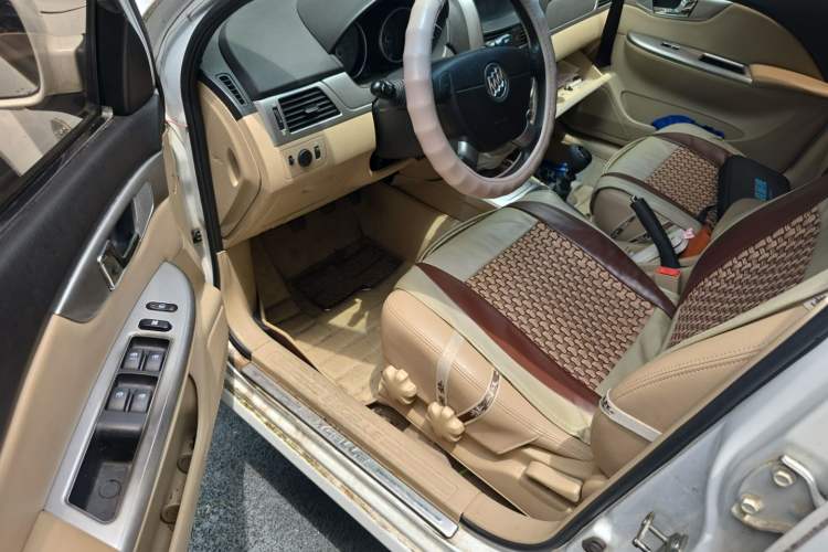 Used Buick Excelle 2013 1.5L Manual Classic Model Driver Seat