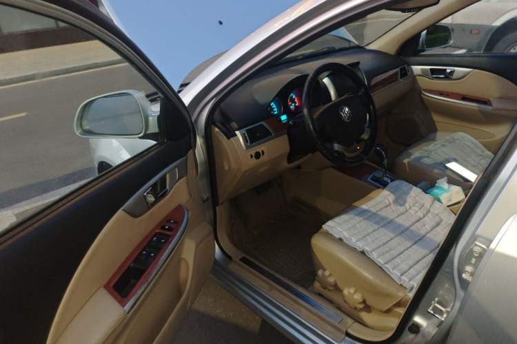 Used Buick Excelle 2013 1.5L Automatic Luxury Model Driver Seat