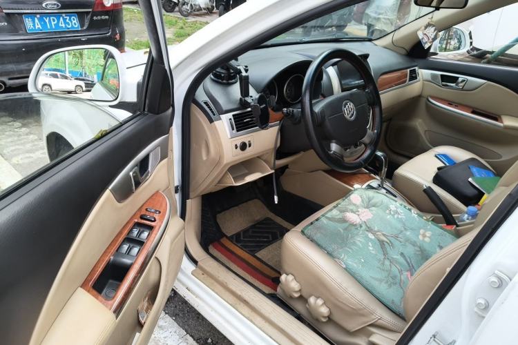 Used Buick Excelle 2013 1.5L Automatic Luxury Model Driver Seat