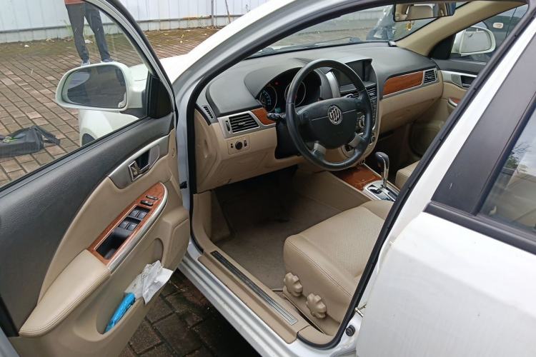 Used Buick Excelle 2013 1.5L Automatic Luxury Model Driver Seat