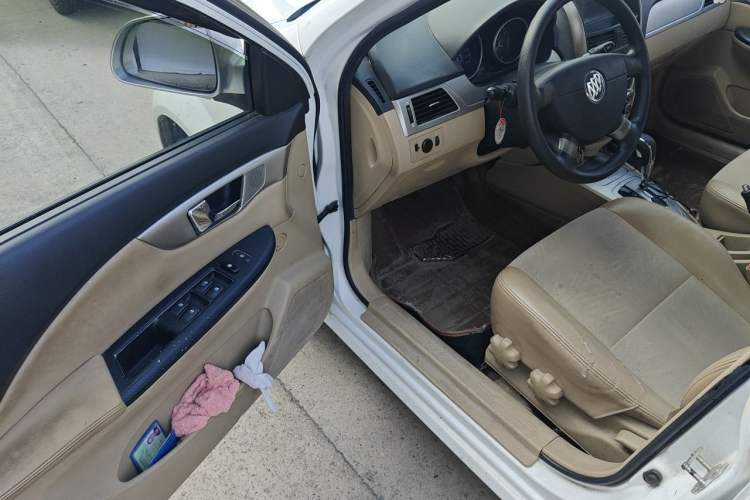 Used Buick Excelle 2013 1.5L Automatic Classic Model Driver Seat