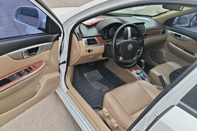 Used Buick Excelle 2013 1.5L Automatic Luxury Model Driver Seat