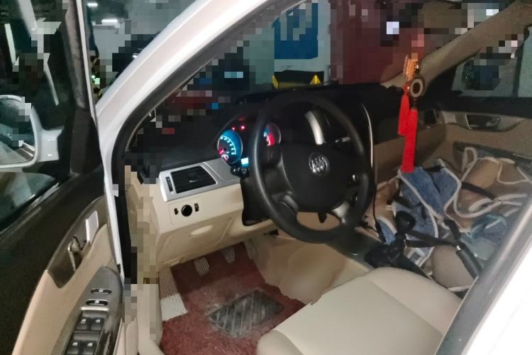 Used Buick Excelle 2013 1.5L Manual Classic Model Driver Seat