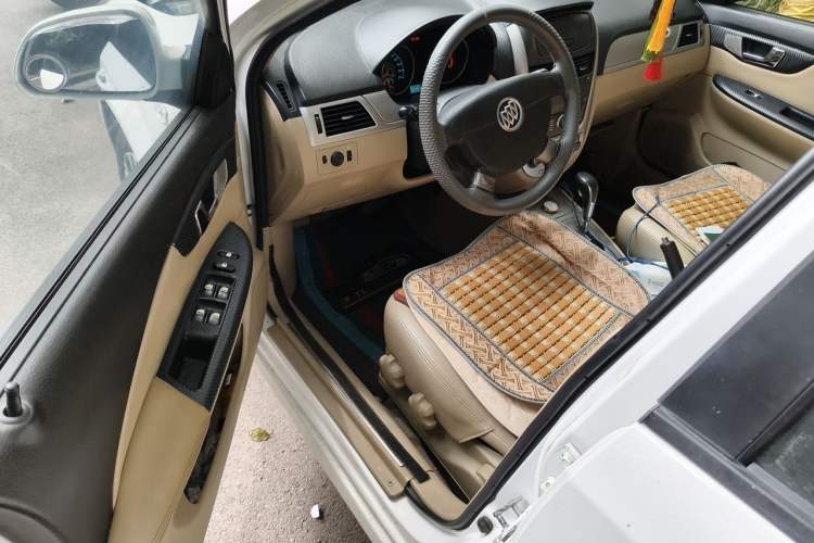 Used Buick Excelle 2013 1.5L Automatic Classic Model Driver Seat