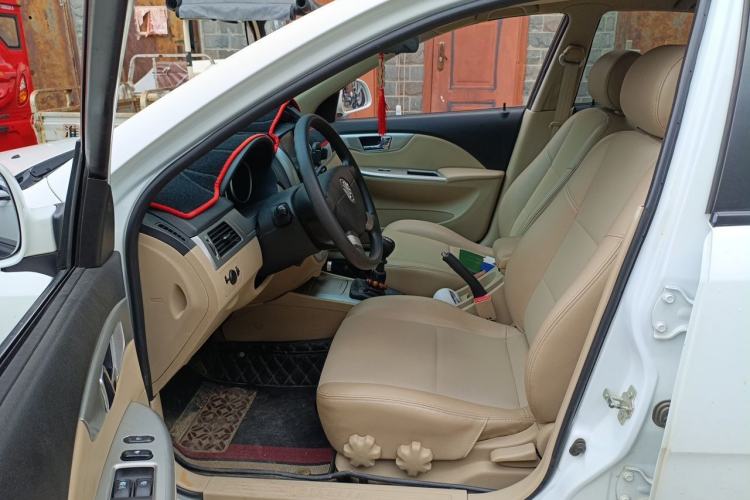 Used Buick Excelle 2013 1.5L Manual Classic Model Driver Seat