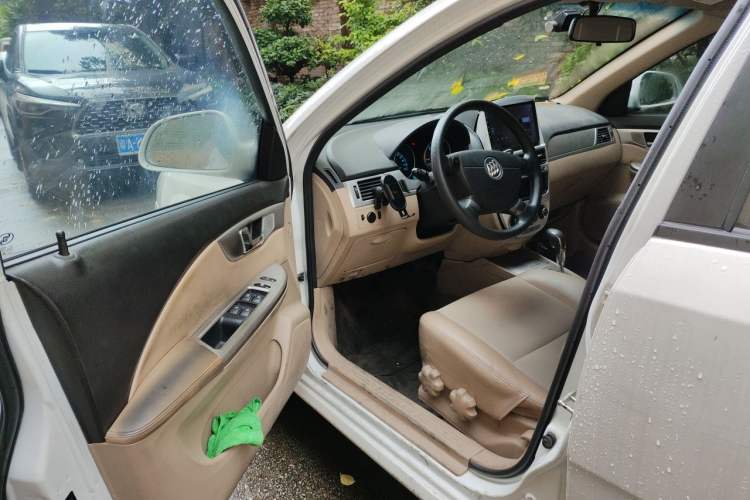 Used Buick Excelle 2013 1.5L Automatic Classic Model Driver Seat