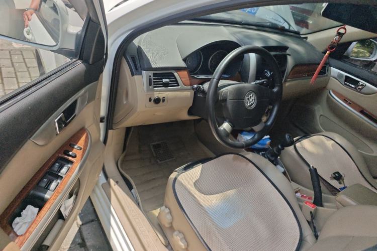 Used Buick Excelle 2013 1.5L Manual Luxury Model Driver Seat