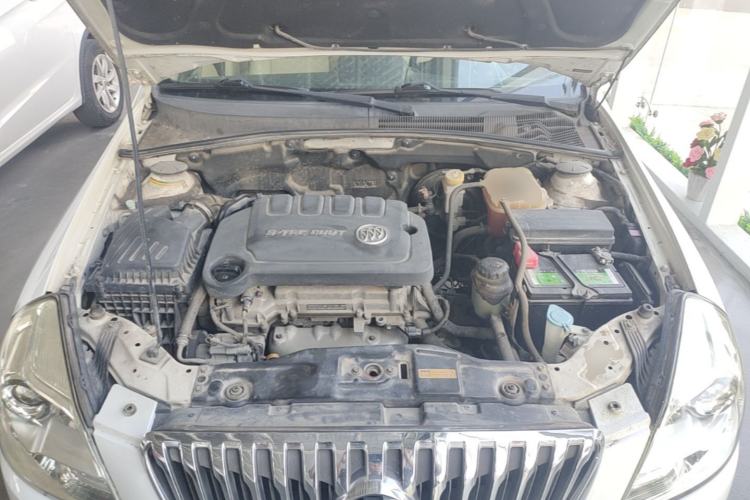 Used Buick Excelle 2013 1.5L Automatic Classic Model Engine Bay