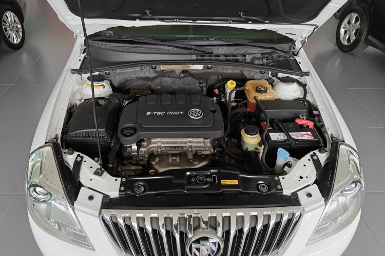Used Buick Excelle 2013 1.5L Automatic Classic Model Engine Bay
