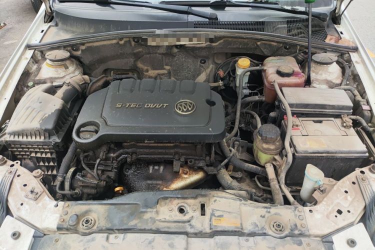 Used Buick Excelle 2013 1.5L Automatic Luxury Model Engine Bay