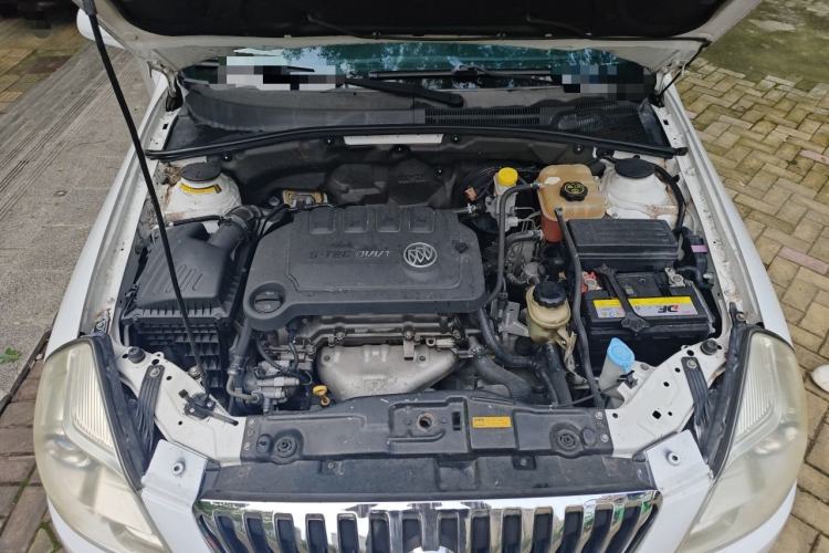 Used Buick Excelle 2013 1.5L Automatic Classic Model Engine Bay