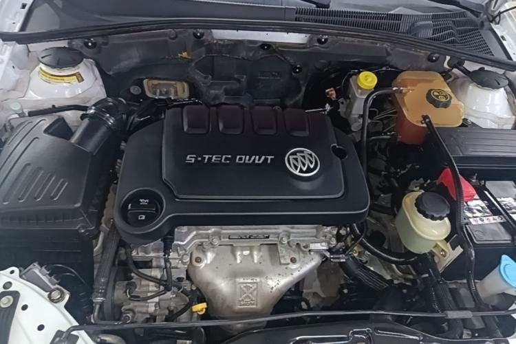 Used Buick Excelle 2013 1.5L Automatic Classic Model Engine Bay