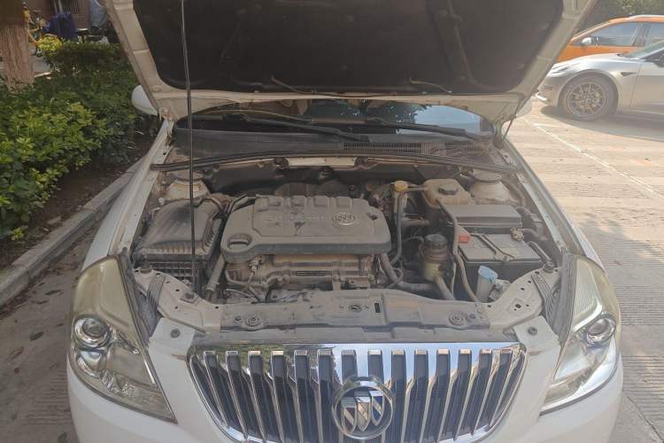 Used Buick Excelle 2013 1.5L Automatic Luxury Model Engine Bay