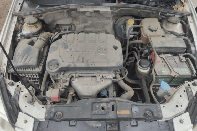 Used Buick Excelle 2013 1.5L Manual Classic Model Engine Bay