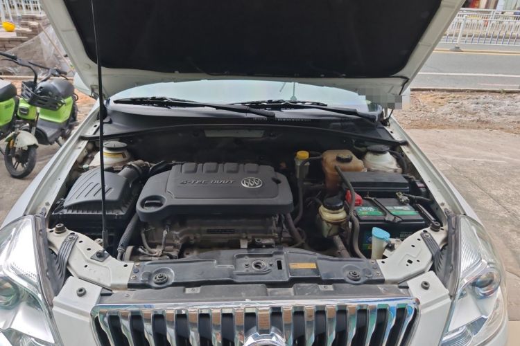 Used Buick Excelle 2013 1.5L Automatic Classic Model Engine Bay