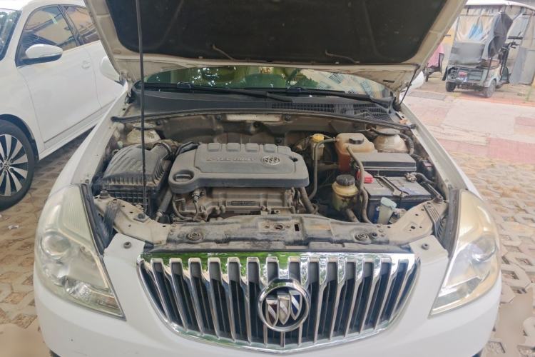 Used Buick Excelle 2013 1.5L Automatic Classic Model Engine Bay