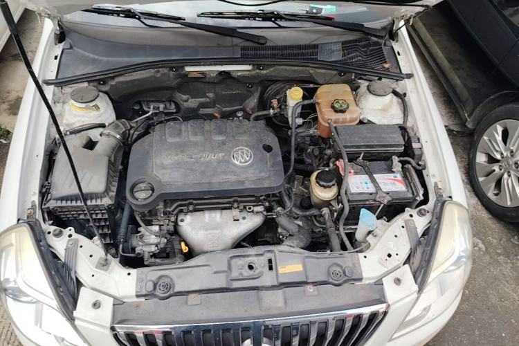Used Buick Excelle 2013 1.5L Automatic Classic Model Engine Bay