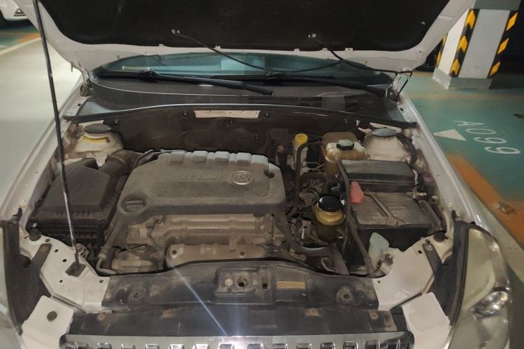 Used Buick Excelle 2013 1.5L Automatic Classic Model Engine Bay