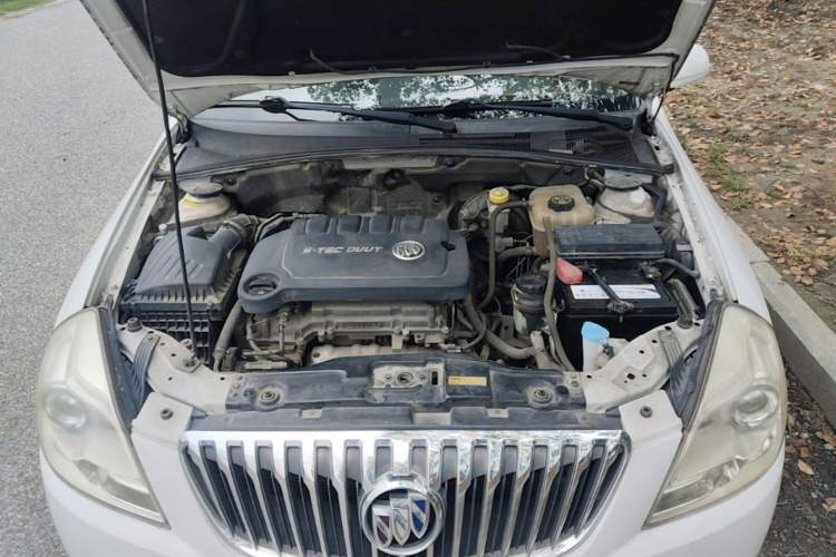Used Buick Excelle 2013 1.5L Automatic Classic Model Engine Bay